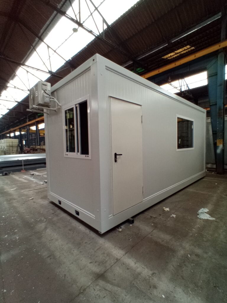 casetas contenedores con puerta y ventanas maquinaria ferlino